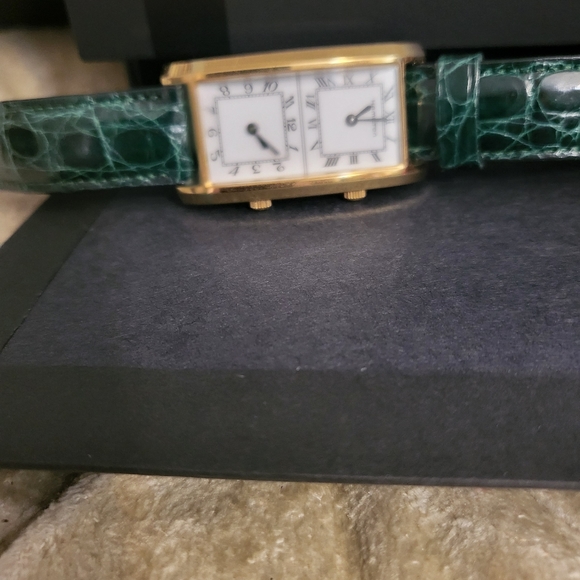 Authentic Hamilton Traveler dual time watch - Picture 5 of 8